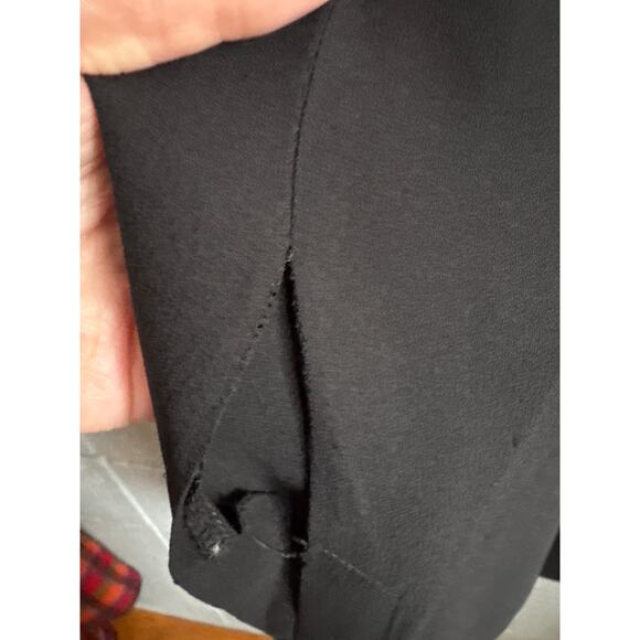 Womens Eileen Fisher 100% Silk Black Short Sleeve V-Neck High Lo Blouse size XL - Picture 5 of 6